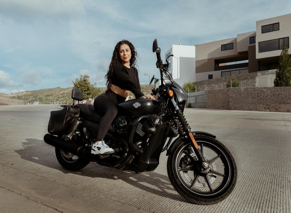 Découvrez la voiture hybride non rechargeable : un choix intelligent